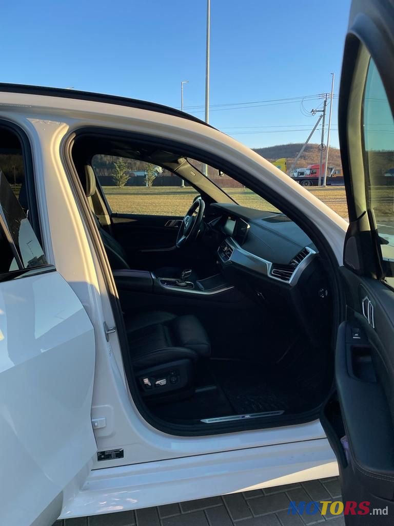 2021' BMW X5 photo #4