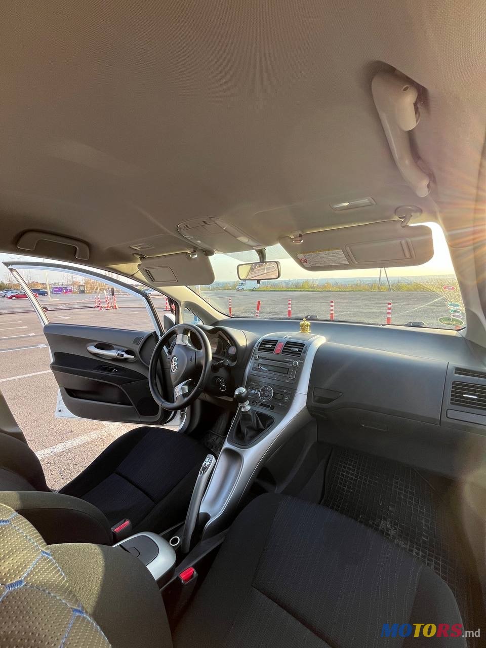 2009' Toyota Auris photo #7