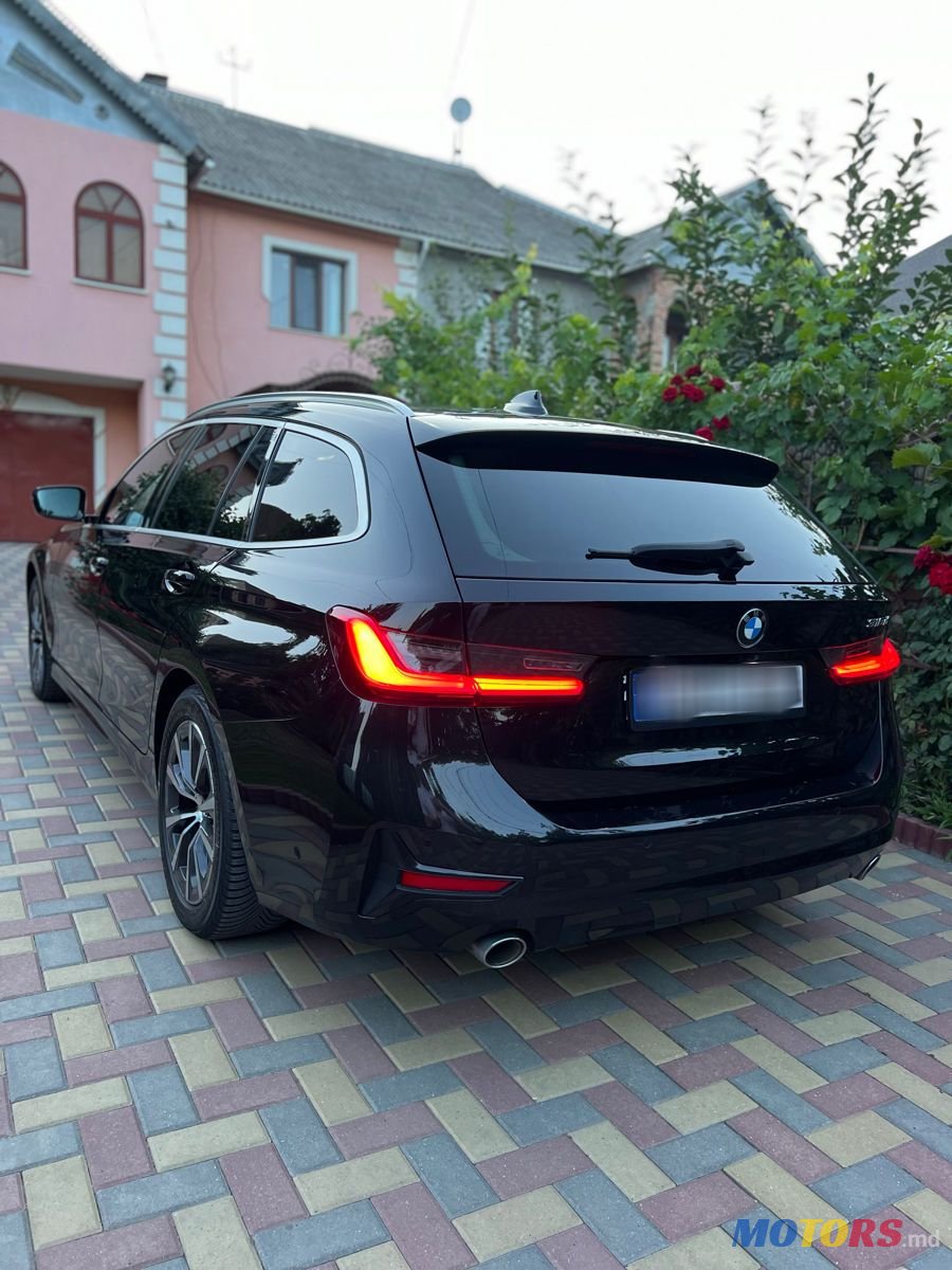 2021' BMW 3 Series photo #3