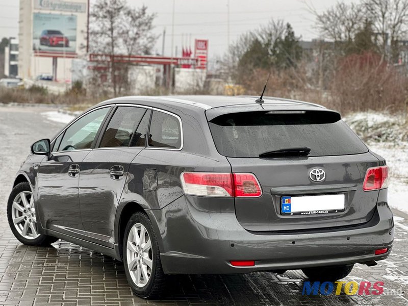 2009' Toyota Avensis photo #5