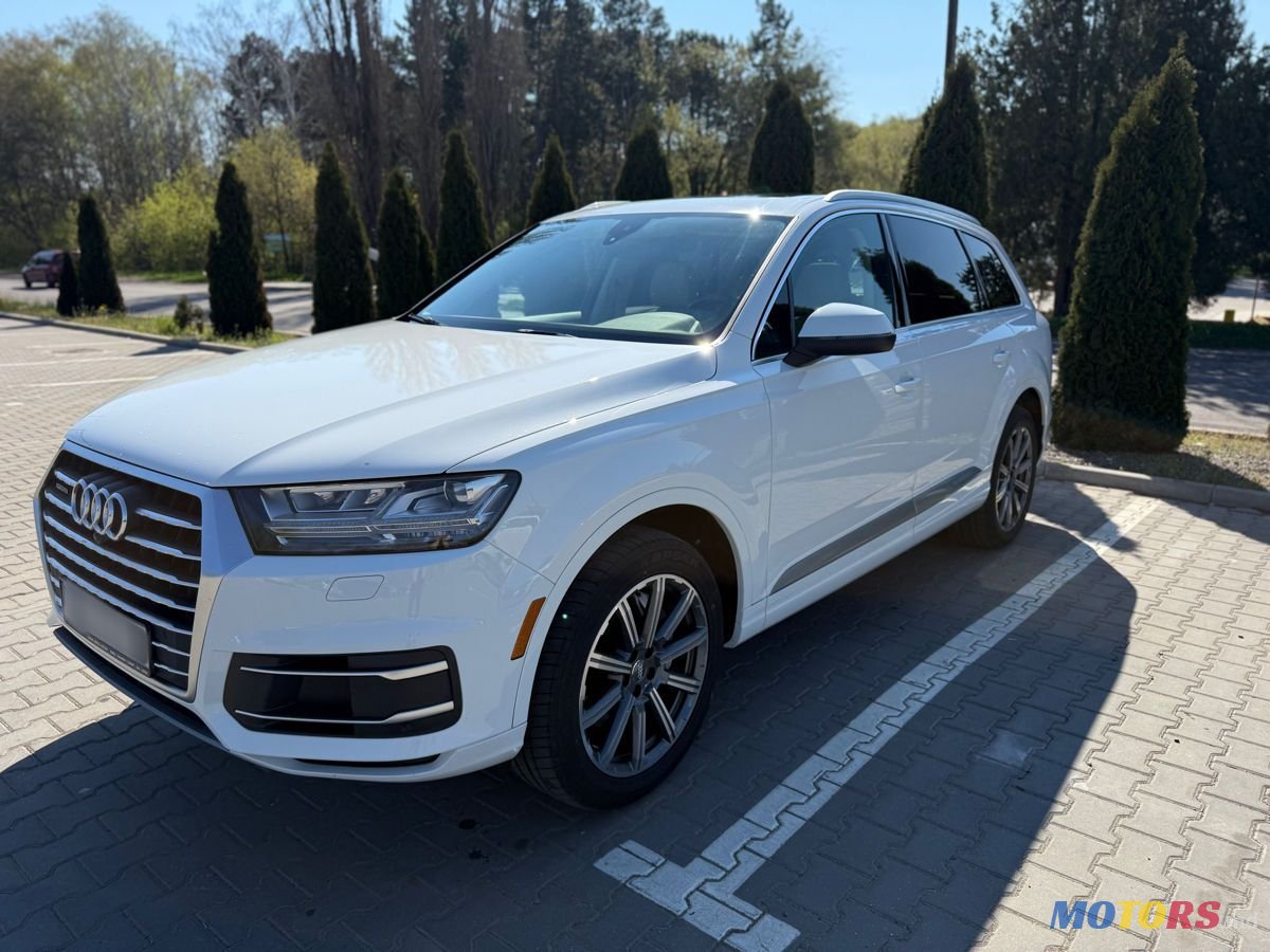 2019' Audi Q7 photo #2