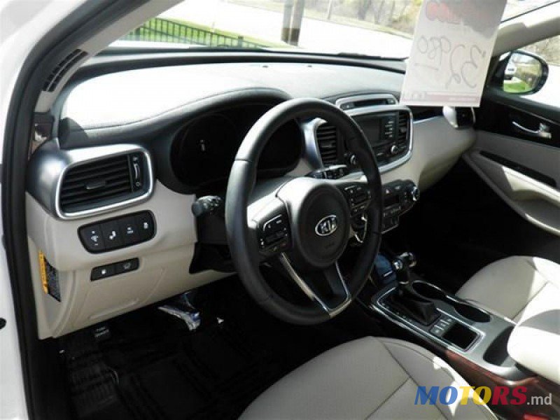 2015' Kia Sorento photo #2