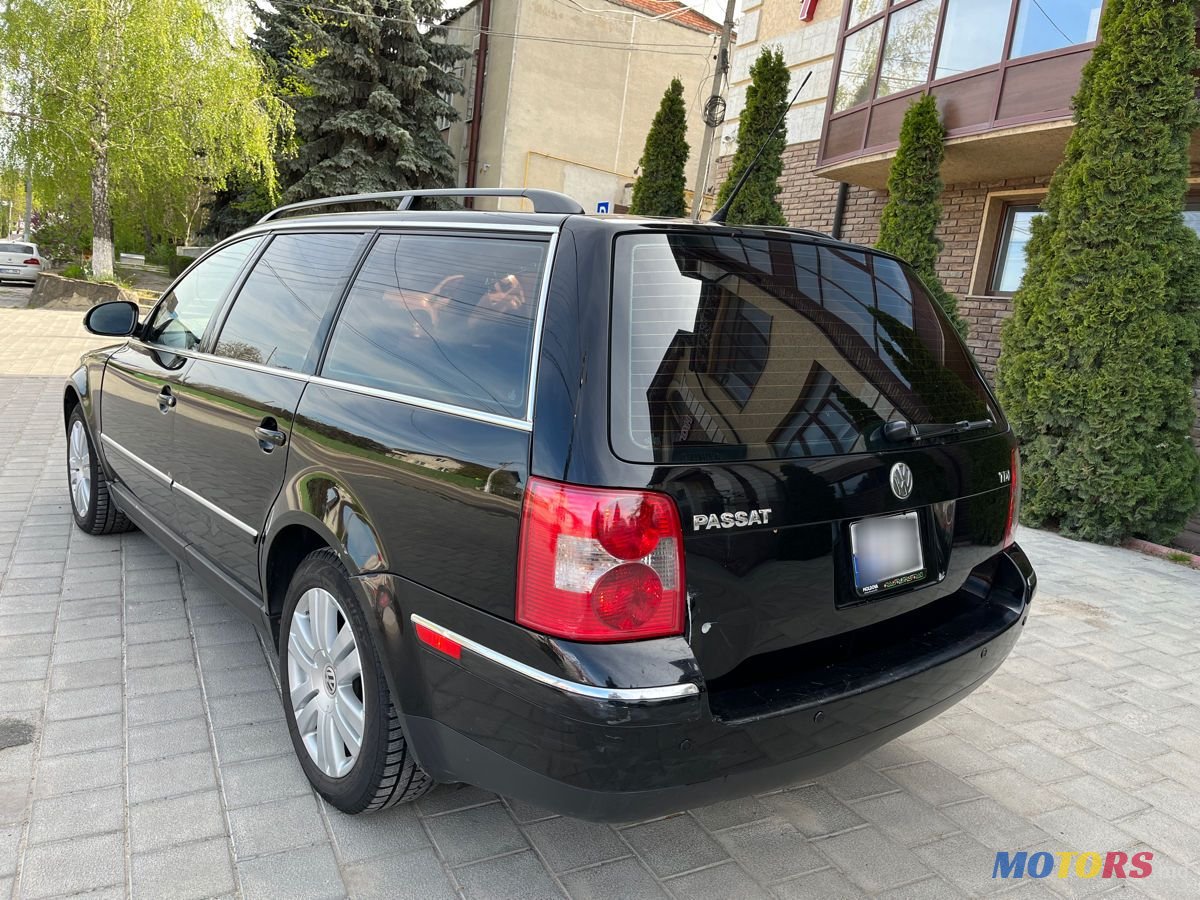 2005' Volkswagen Passat photo #6