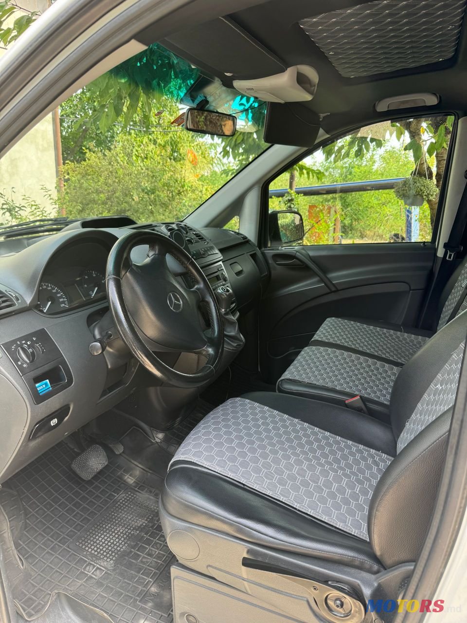 2013' Mercedes-Benz Vito photo #5