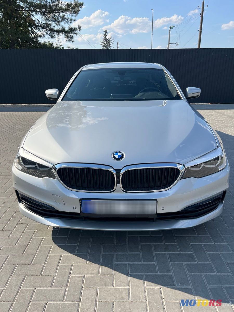 2017' BMW 5 Series photo #3