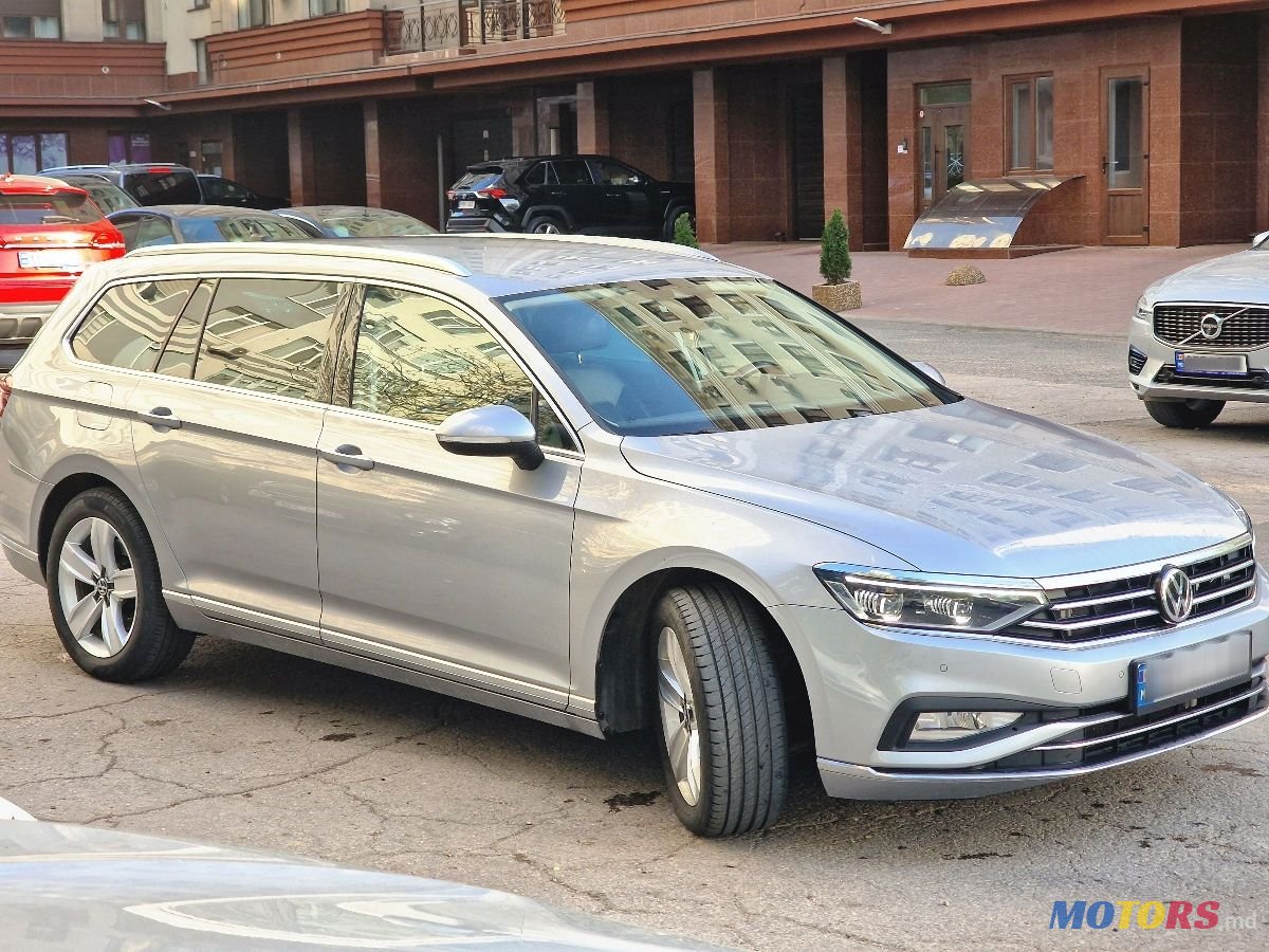 2020' Volkswagen Passat photo #3