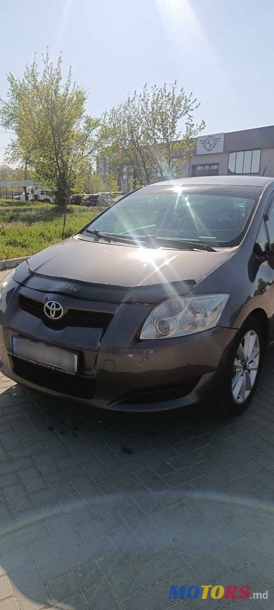 2008' Toyota Auris photo #3