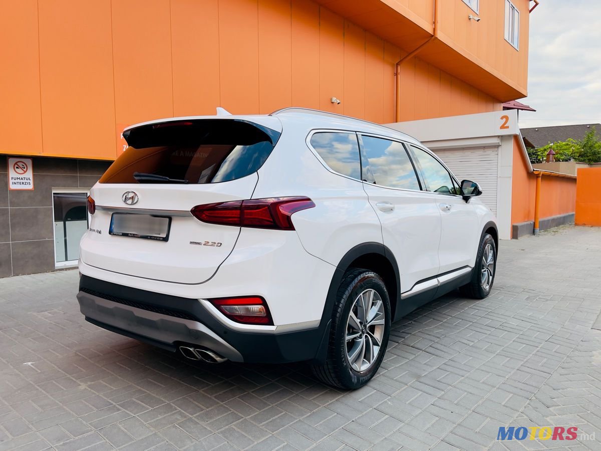 2019' Hyundai Santa Fe photo #3