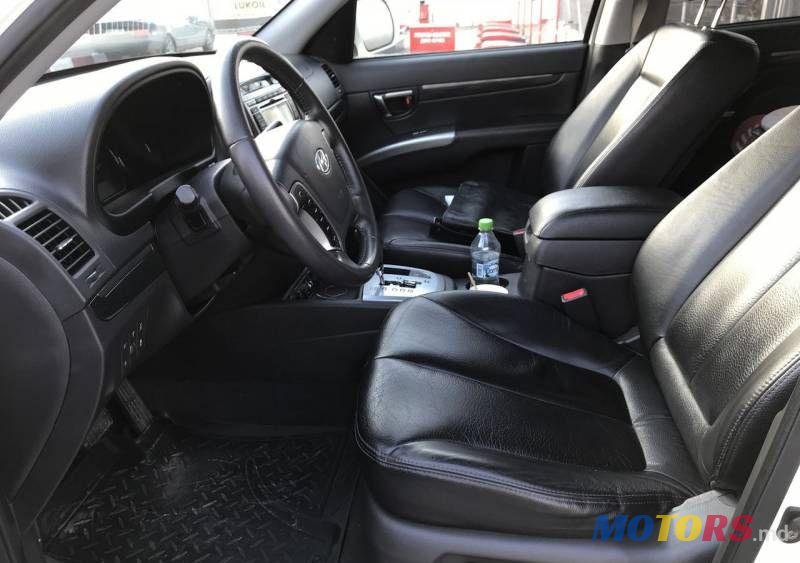 2011' Hyundai Santa Fe photo #1