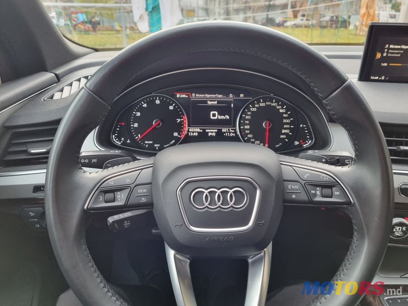 2018' Audi Q7 photo #5