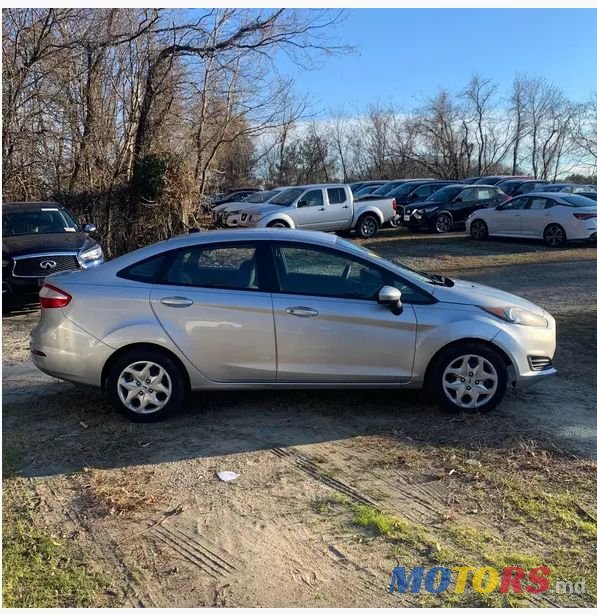 2015' Ford Fiesta photo #5