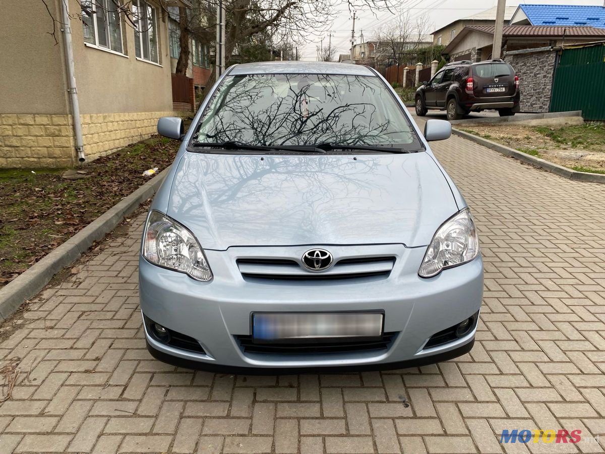 2005' Toyota Corolla photo #2