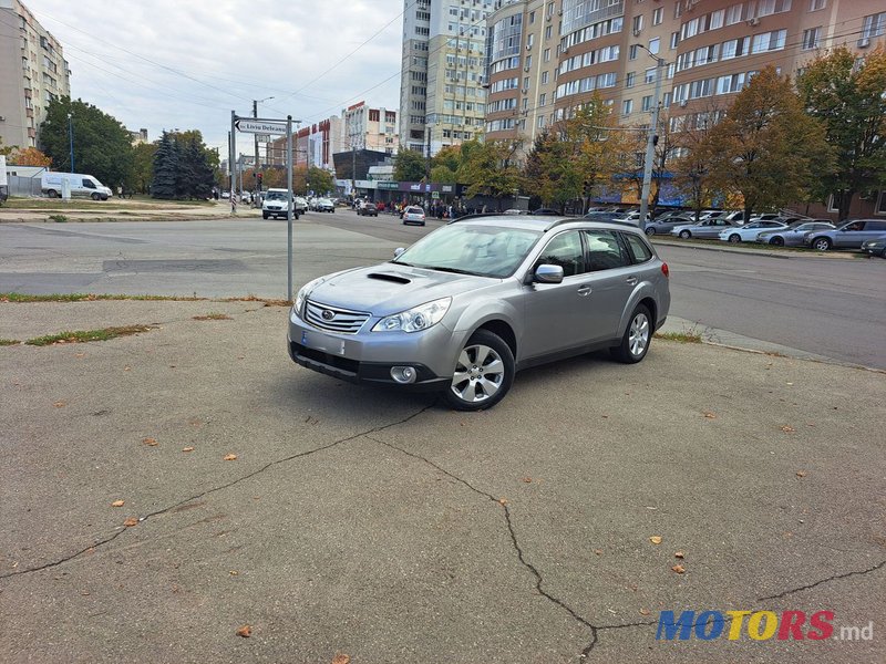 2009' Subaru Outback photo #1