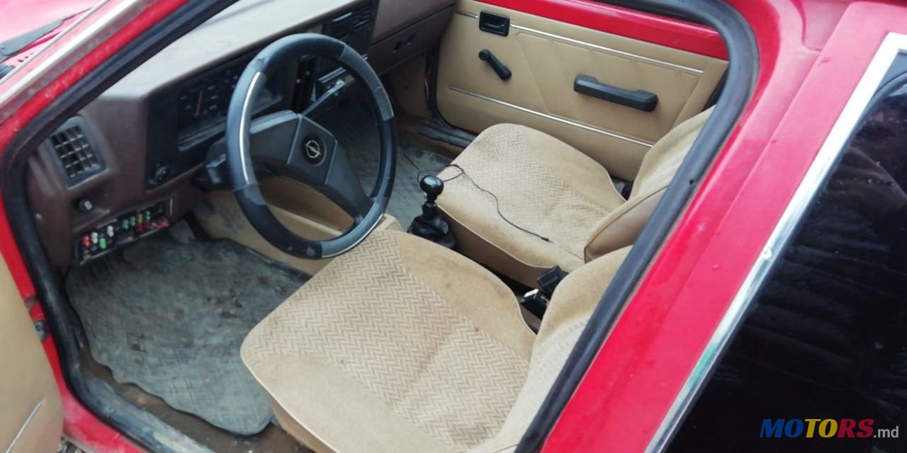 1982' Opel Corsa photo #2