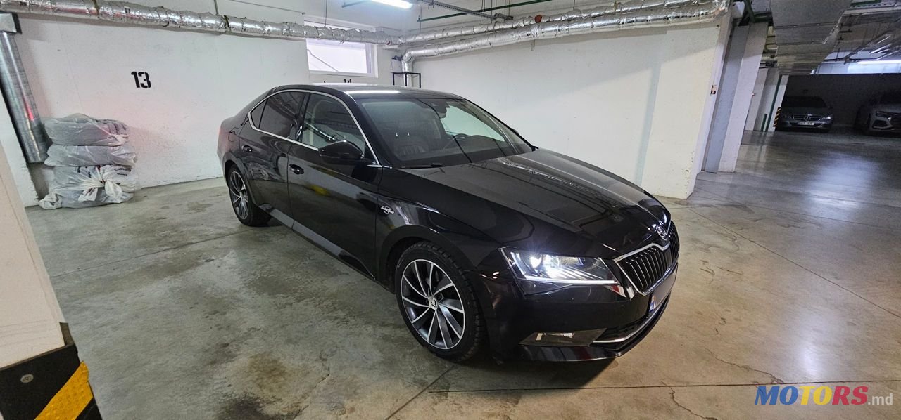 2016' Skoda Superb photo #5