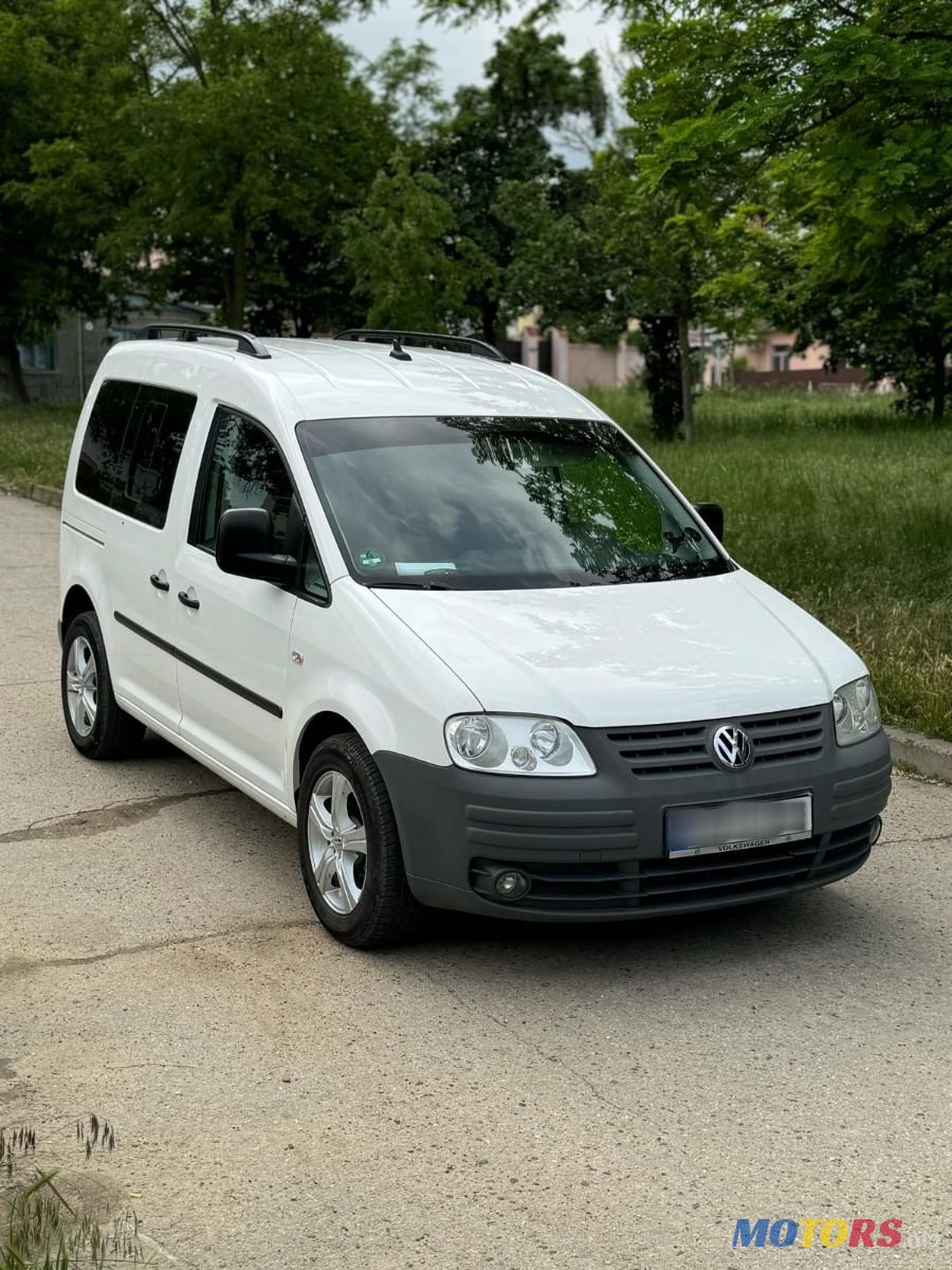 2010' Volkswagen Caddy photo #1