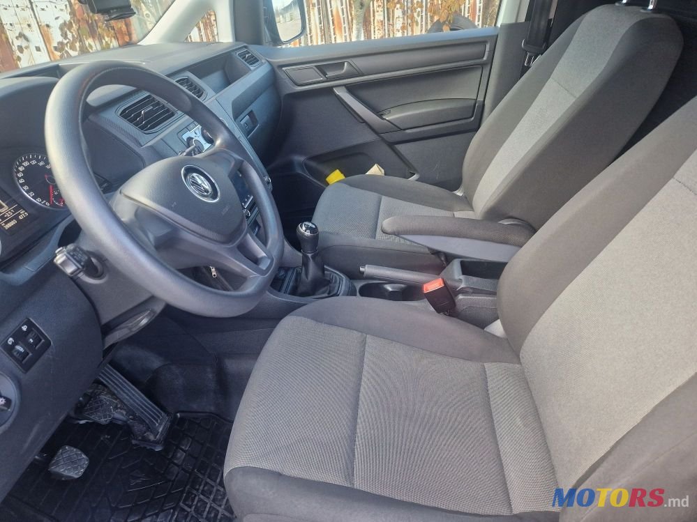 2016' Volkswagen Caddy photo #6