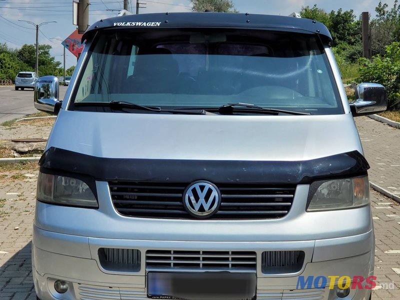 2005' Volkswagen Transporter photo #4