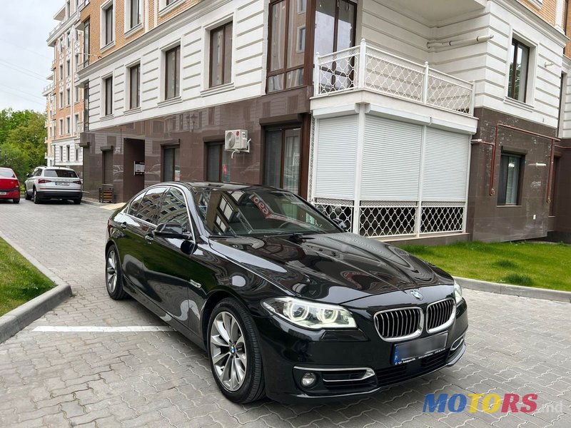2015' BMW 5 Series photo #3