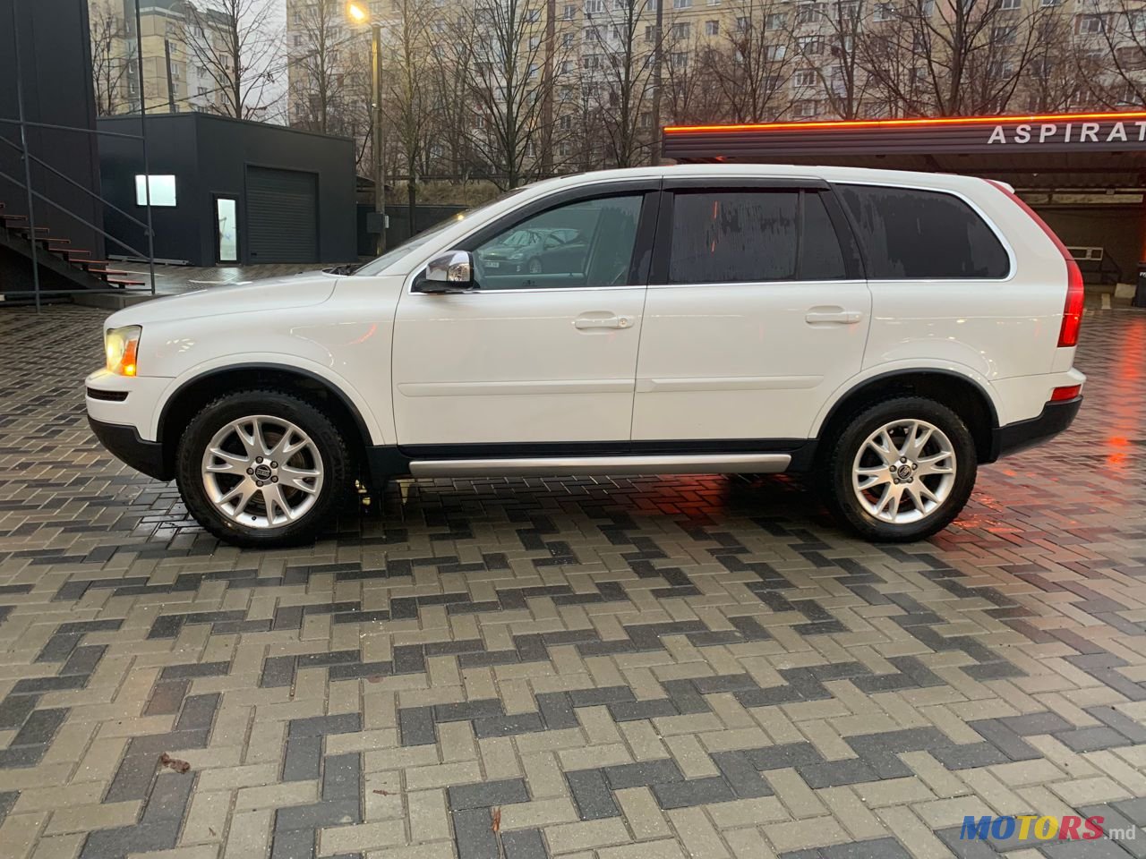 2011' Volvo XC90 photo #4