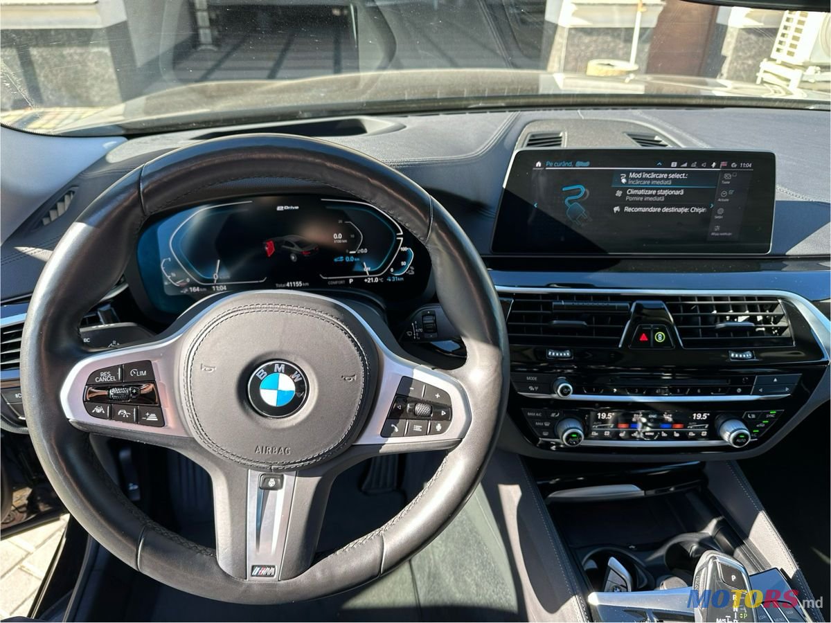 2020' BMW 5 Series photo #5