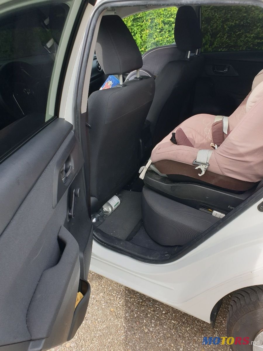 2017' Toyota Auris photo #5