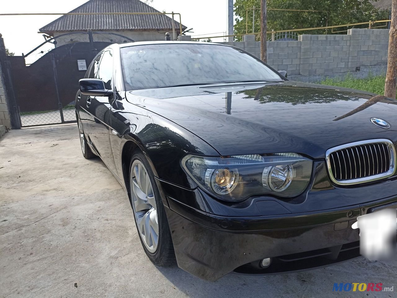 2004' BMW 7 Series photo #2