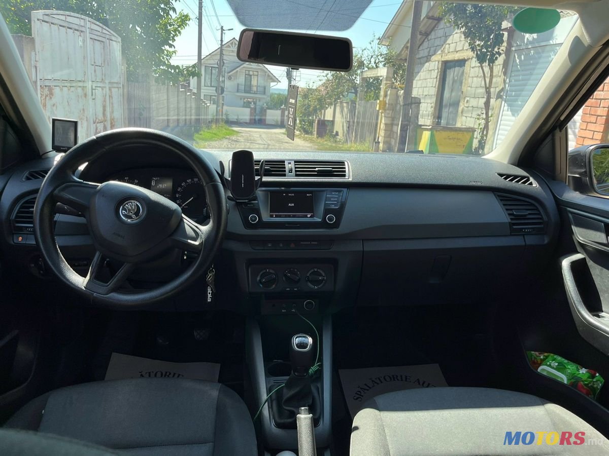 2015' Skoda Fabia photo #4