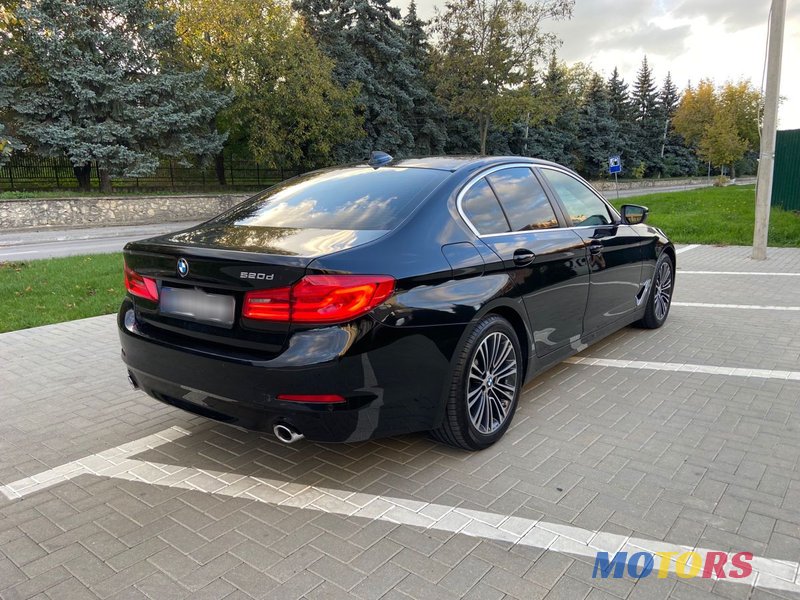 2018' BMW 5 Series photo #3