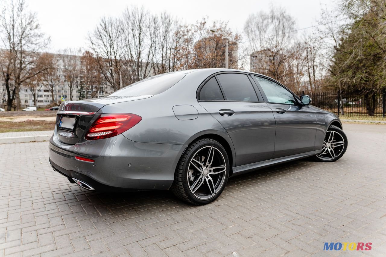 2017' Mercedes-Benz E Класс photo #5