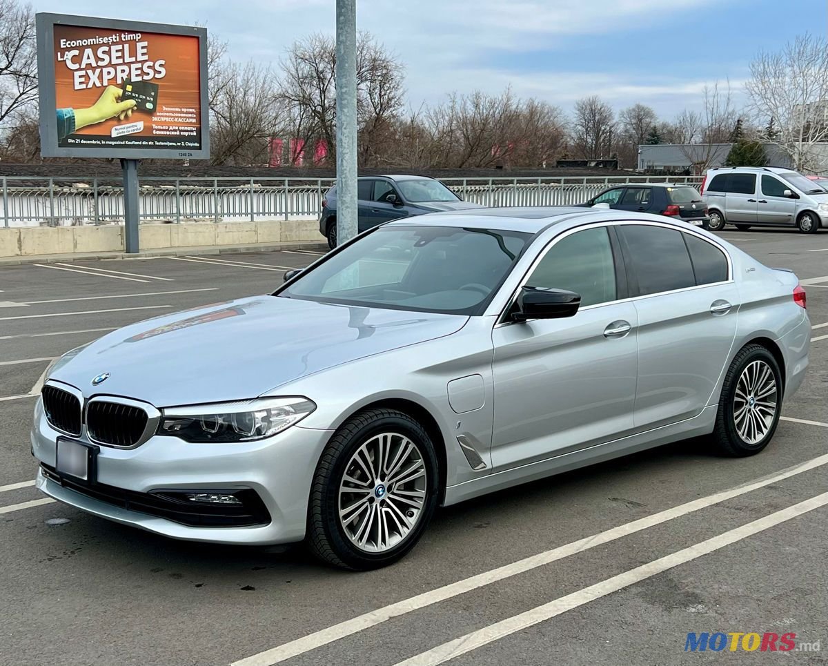 2018' BMW 5 Series photo #4