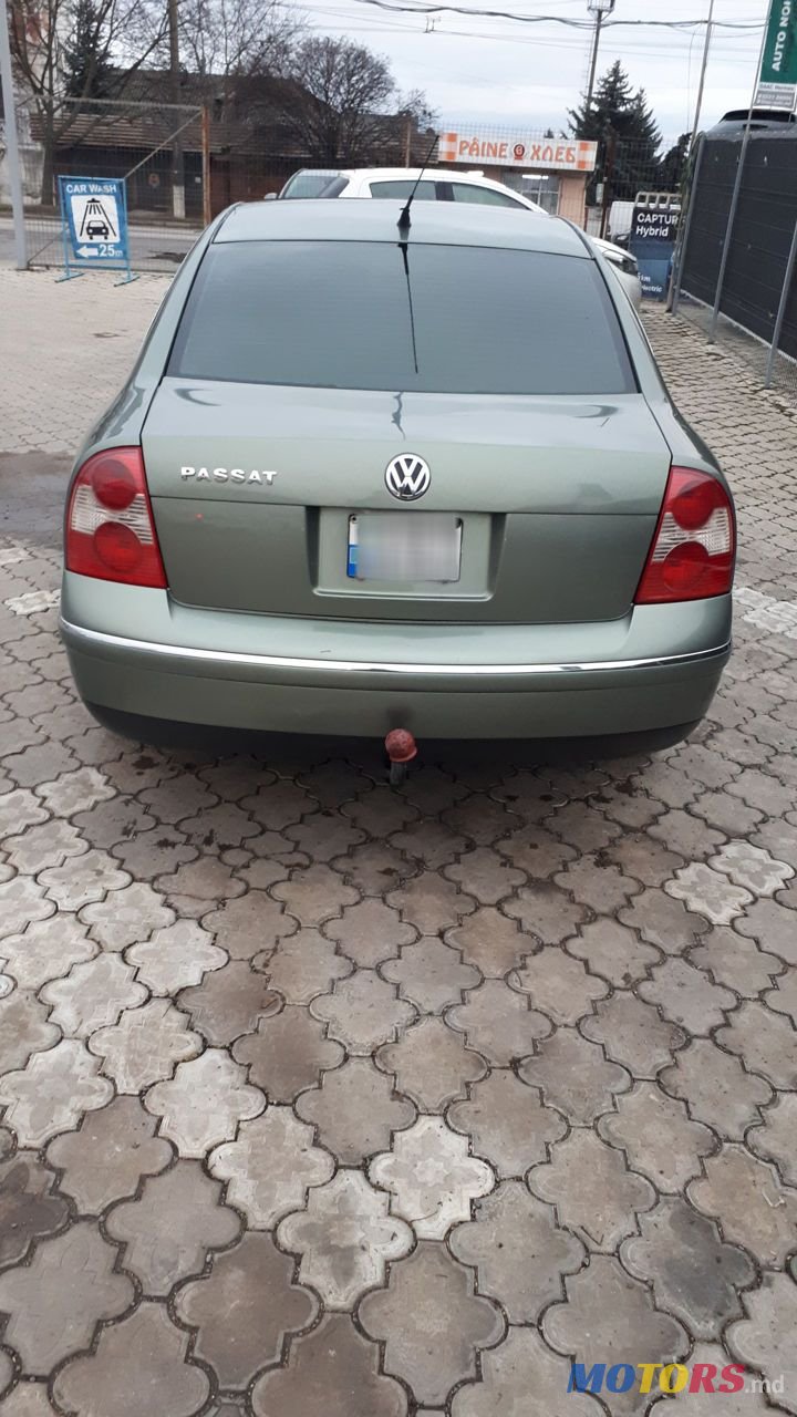 2003' Volkswagen Passat photo #4