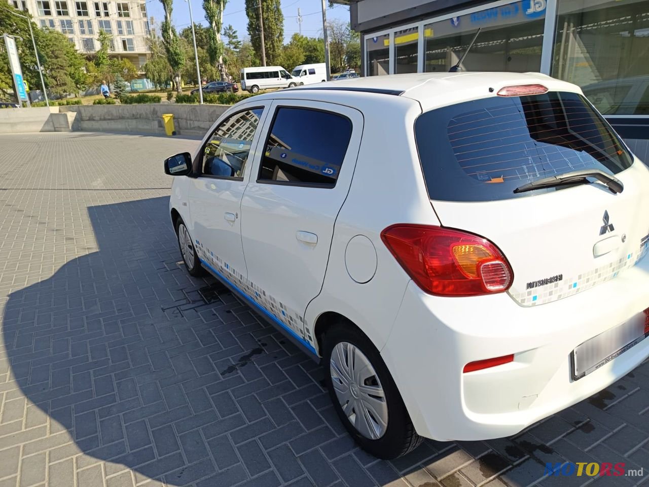 2018' Mitsubishi Space Star photo #4