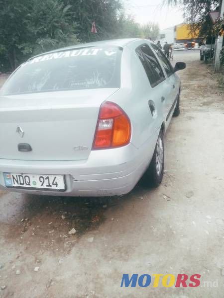 2000' Renault Clio photo #5