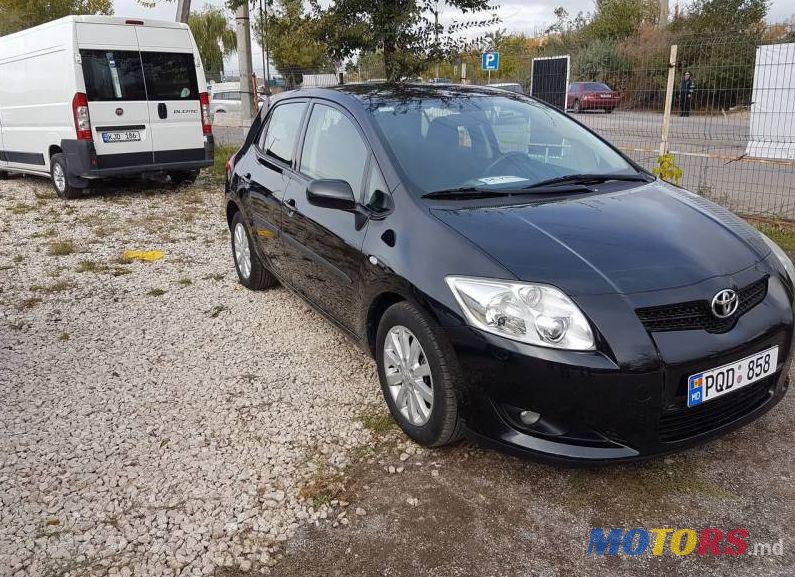 2007' Toyota Auris photo #1