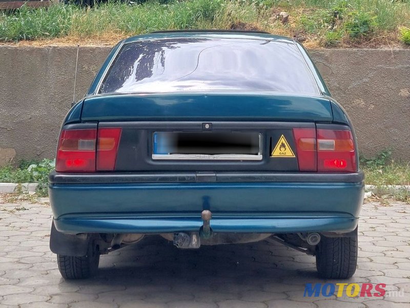 1995' Opel Vectra photo #5