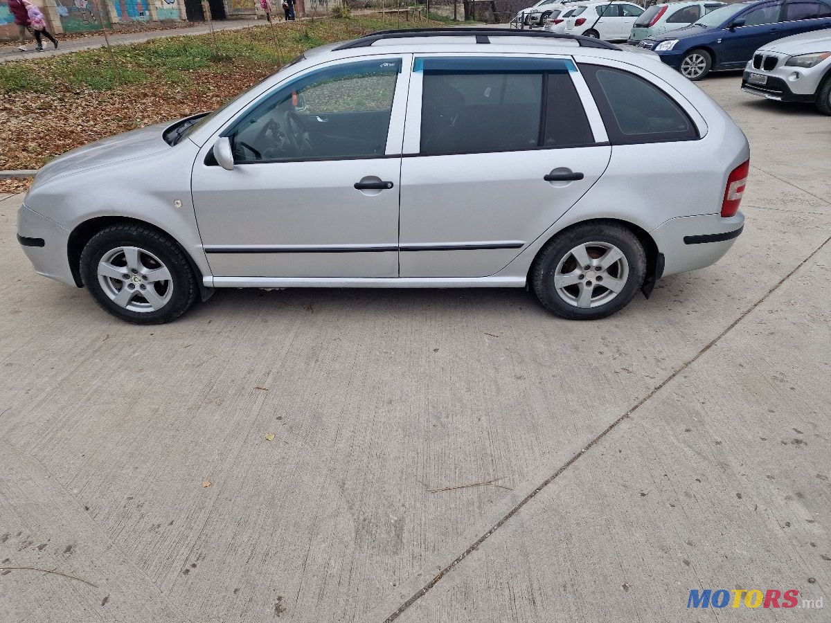 2005' Skoda Fabia photo #1