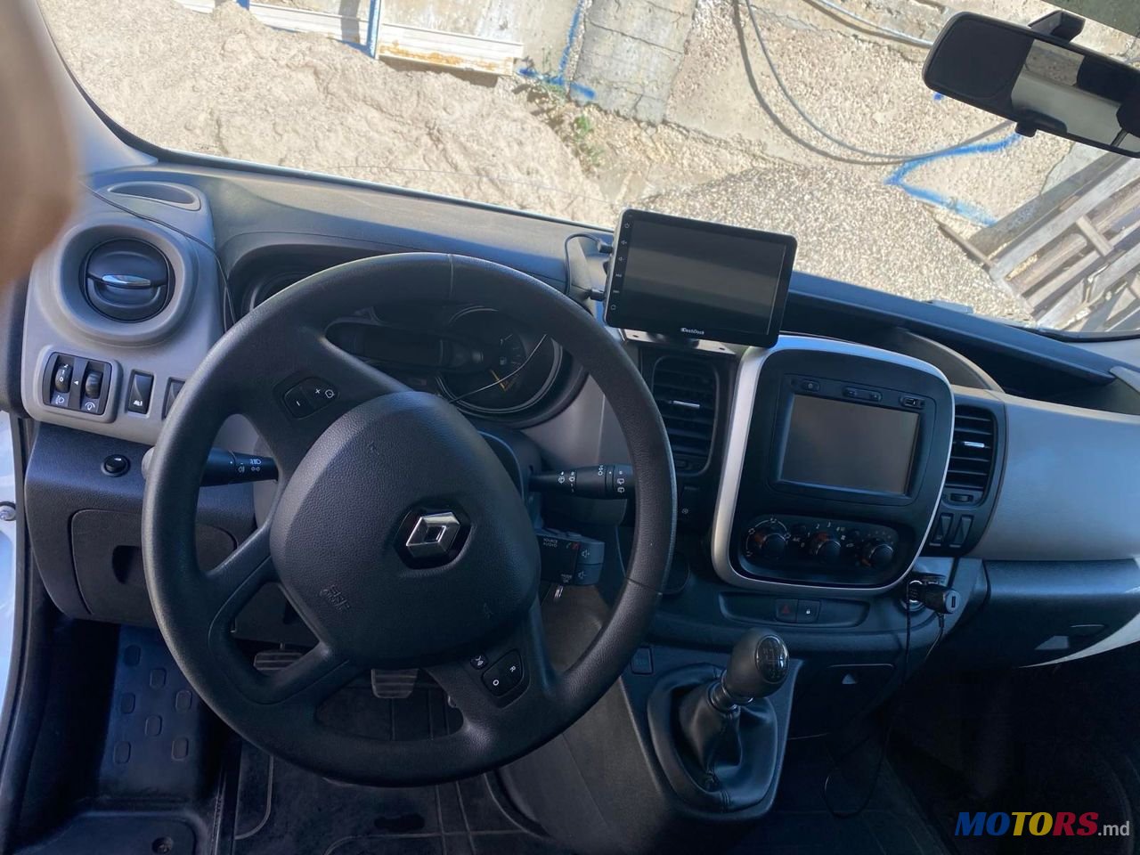 2016' Renault Trafic photo #2