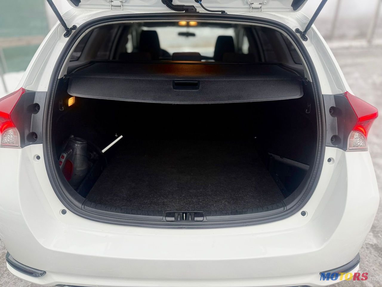 2016' Toyota Auris photo #3