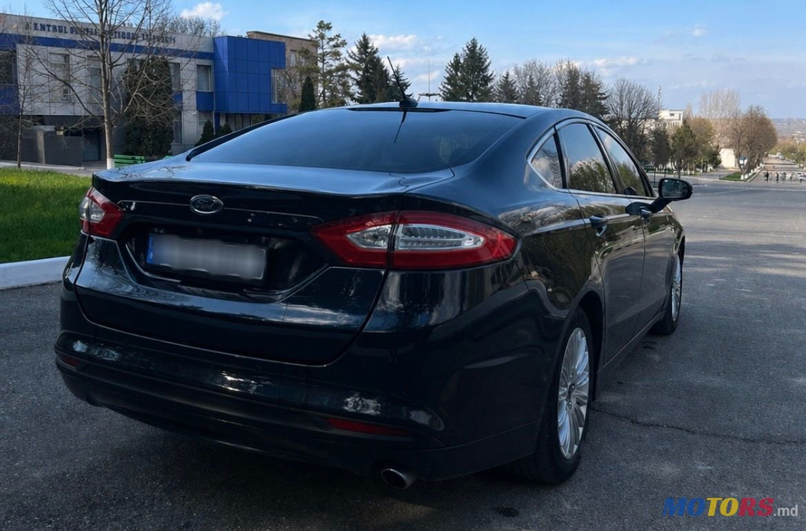 2014' Ford Fusion photo #2