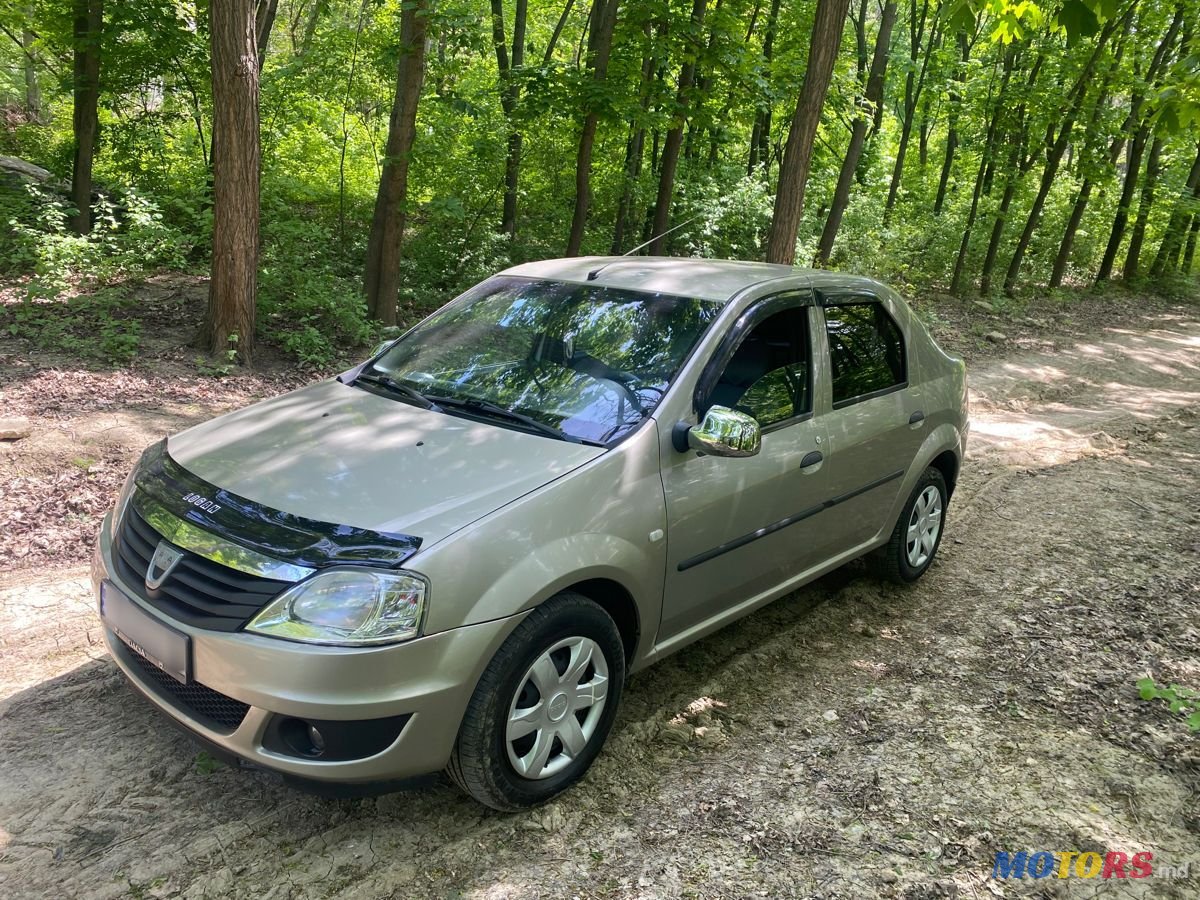 2011' Dacia Logan photo #3