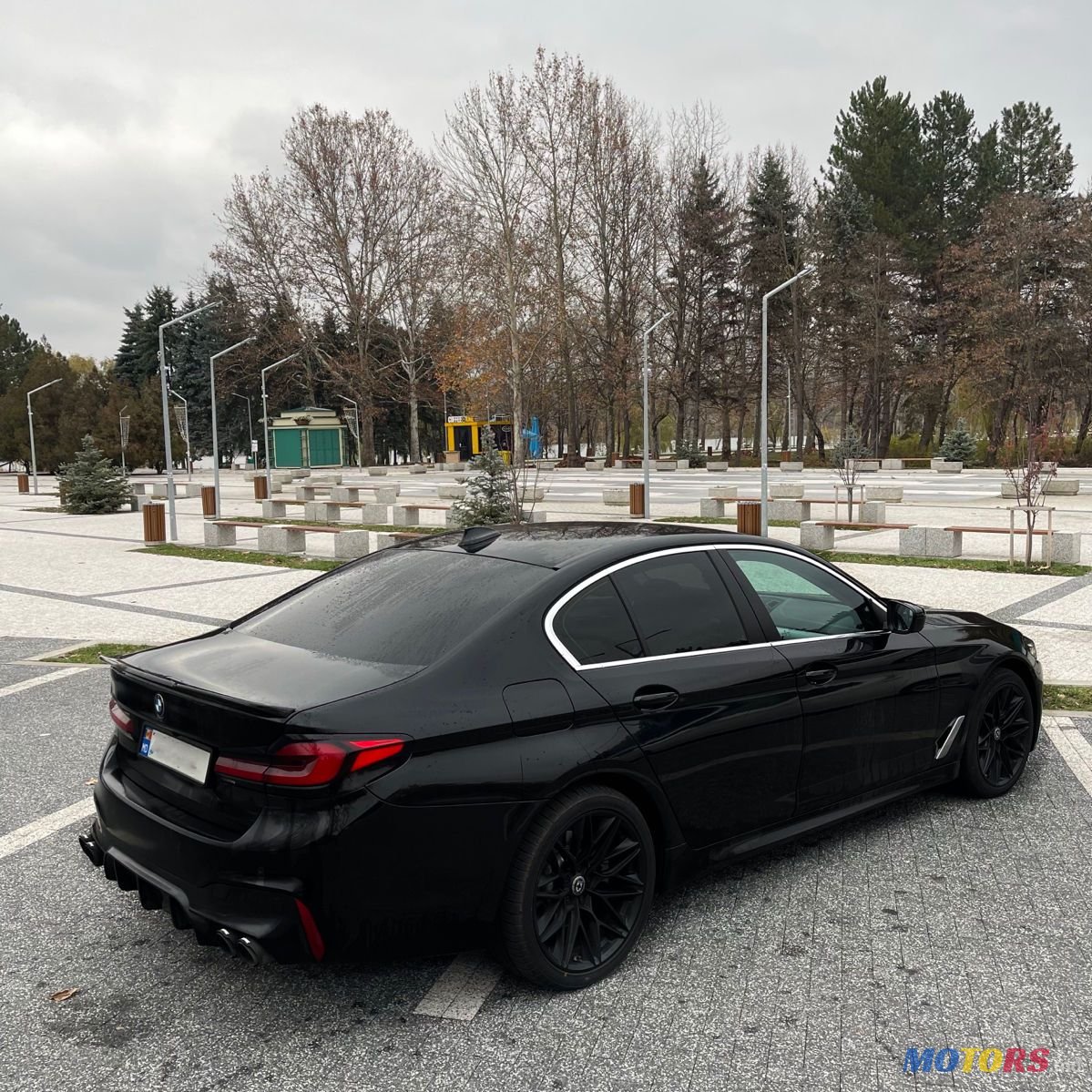 2020' BMW 5 Series photo #3