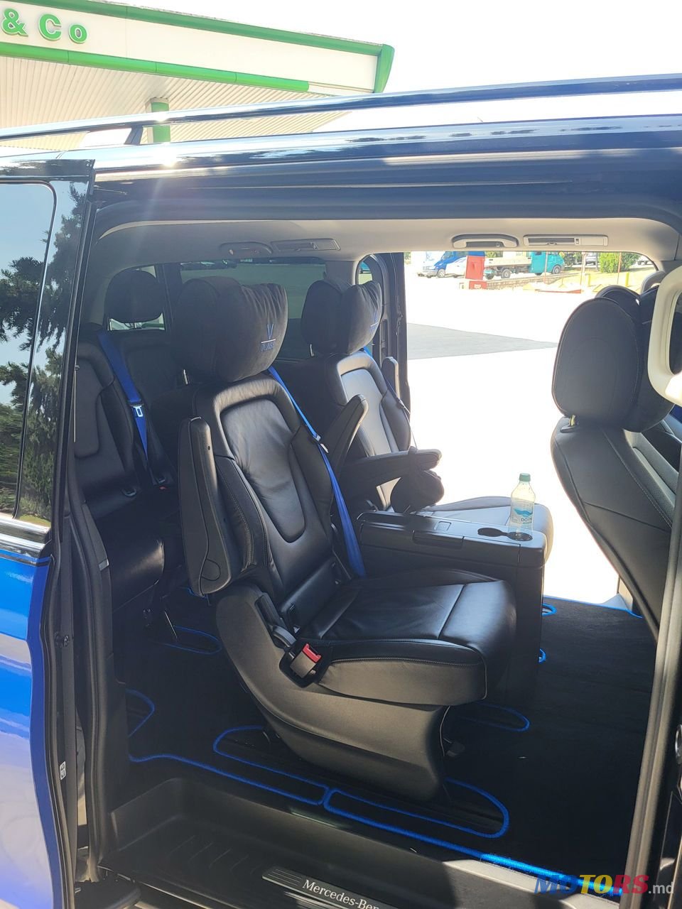 2017' Mercedes-Benz V-Class photo #4