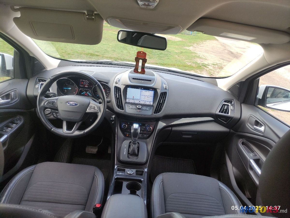 2017' Ford Kuga photo #5