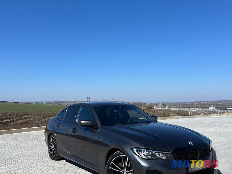 2020' BMW 3 Series photo #2