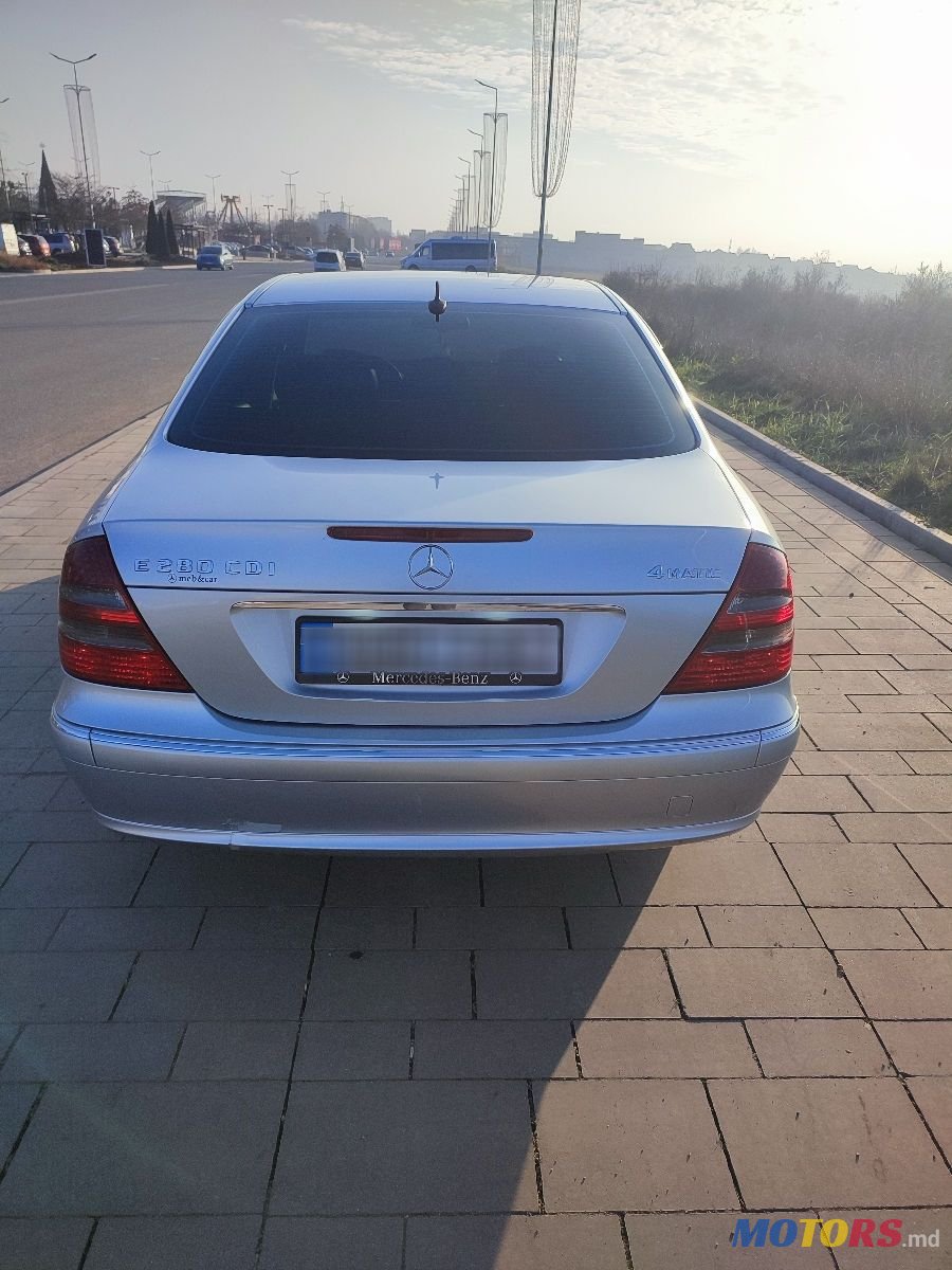 2006' Mercedes-Benz E-Class photo #3