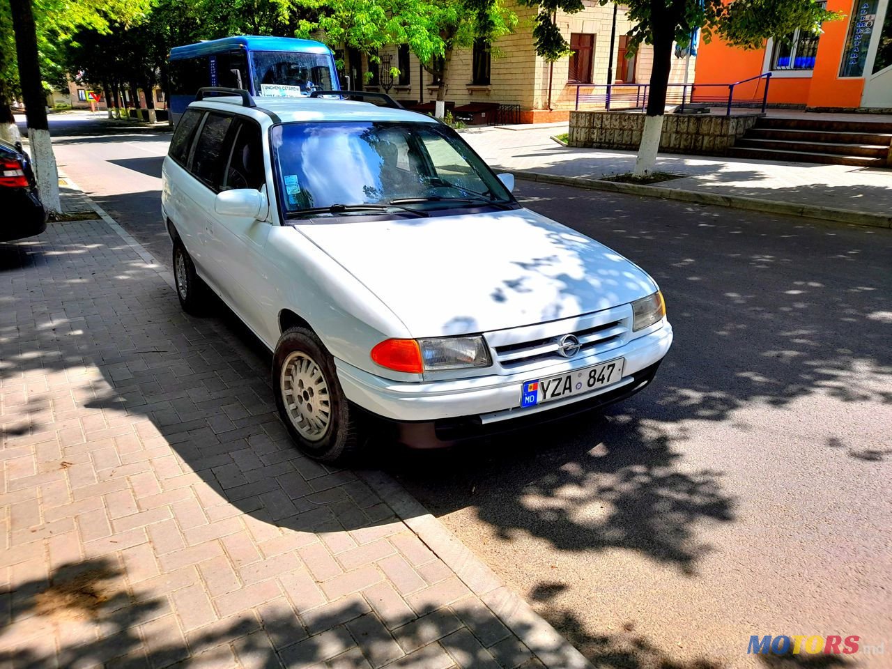 1993' Opel Astra photo #1