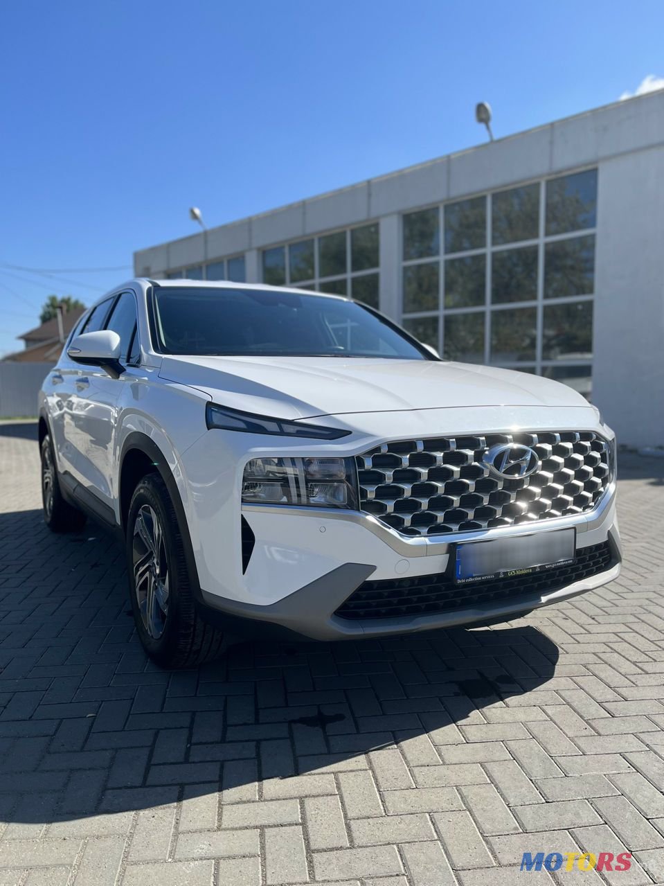 2020' Hyundai Santa Fe photo #2