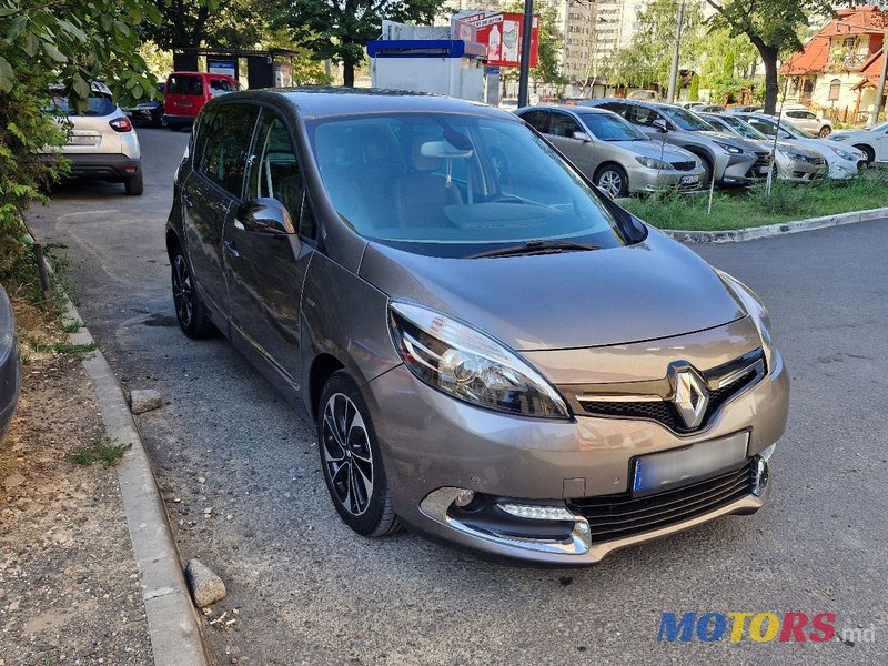 2015' Renault Scenic photo #1