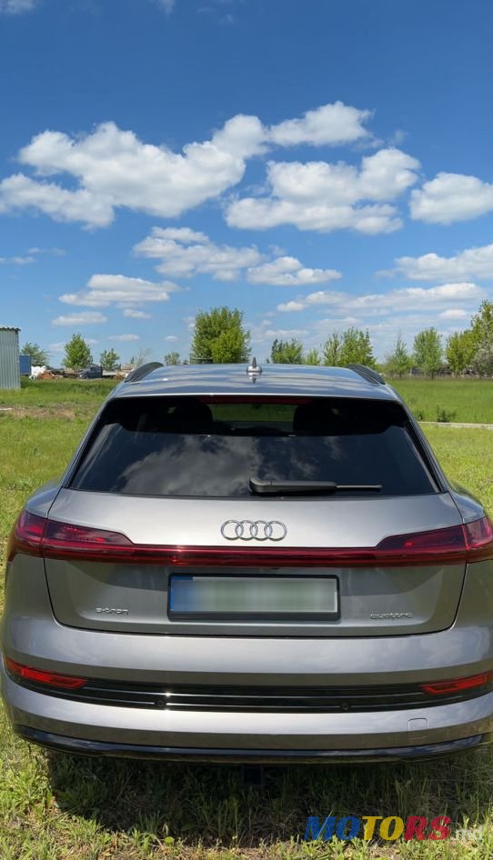 2021' Audi e-tron photo #2
